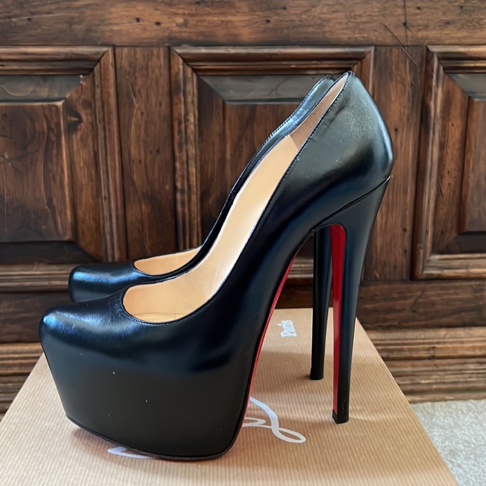 Christian Louboutin Black Daffodile 160mm Kid size 37